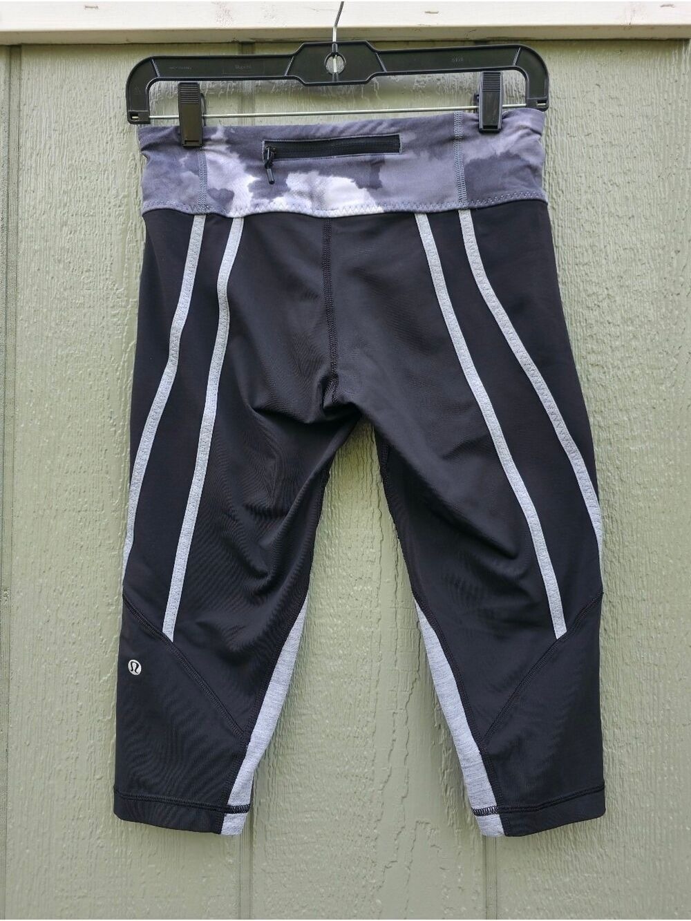 Lululemon Black Gray Capri Athletic Leggings Size 6 #YLEG14 - Picture 4 of 13